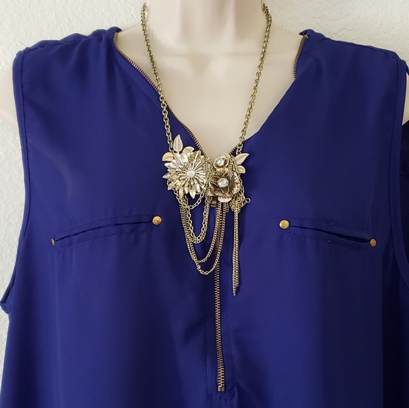 MPH Collection Blue Sleeveless Top - Picture 2 of 5